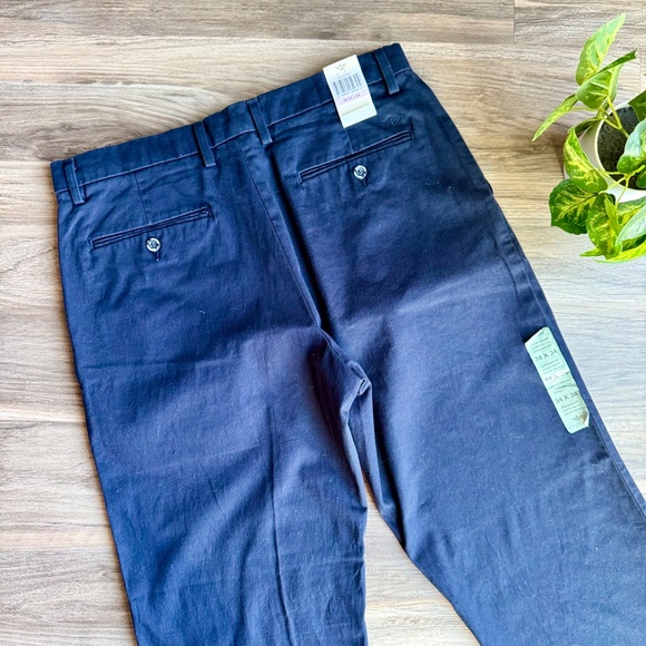 Dockers Size 34x34 Signature Khaki D2 Straight Fit Flat Front Navy Pants - Picture 10 of 12